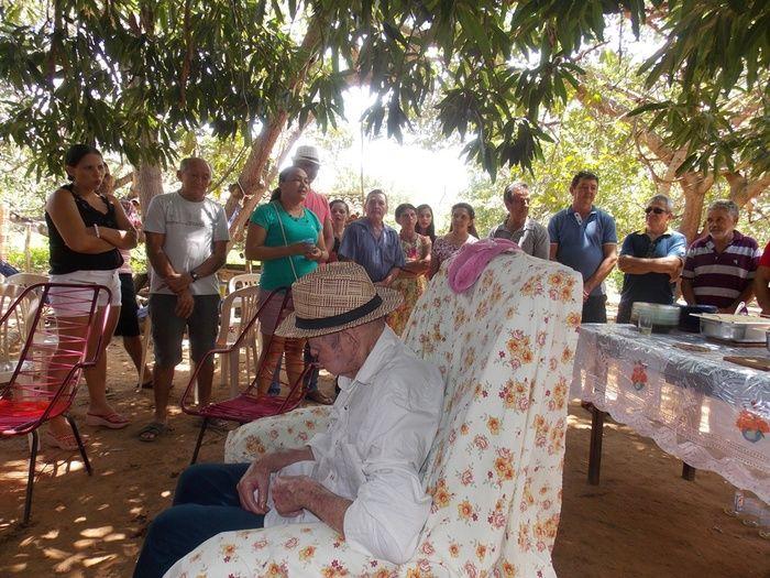 Família realiza almoço de 80 anos do Sr. João Higino. - Imagem 27