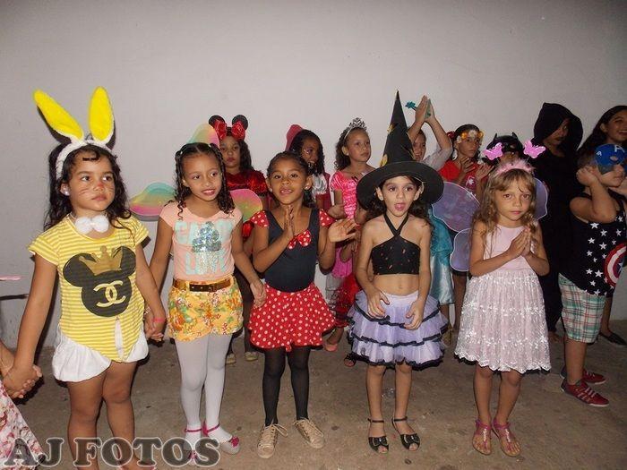 Prefeitura realiza carnaval para as crianças. - Imagem 53