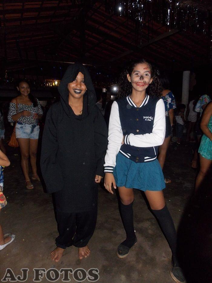 Prefeitura realiza carnaval para as crianças. - Imagem 8