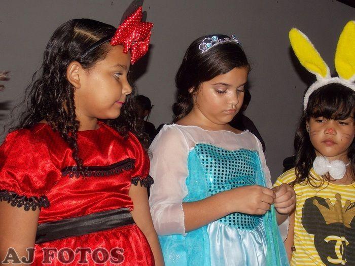 Prefeitura realiza carnaval para as crianças. - Imagem 74