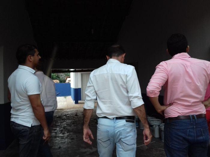 Prefeito Valmir Barbosa visita obras em andamento no município - Imagem 47