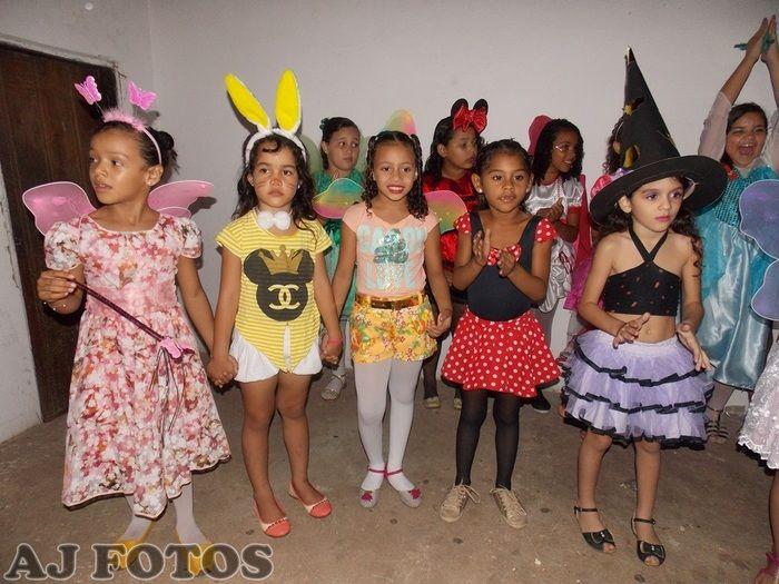 Prefeitura realiza carnaval para as crianças. - Imagem 54