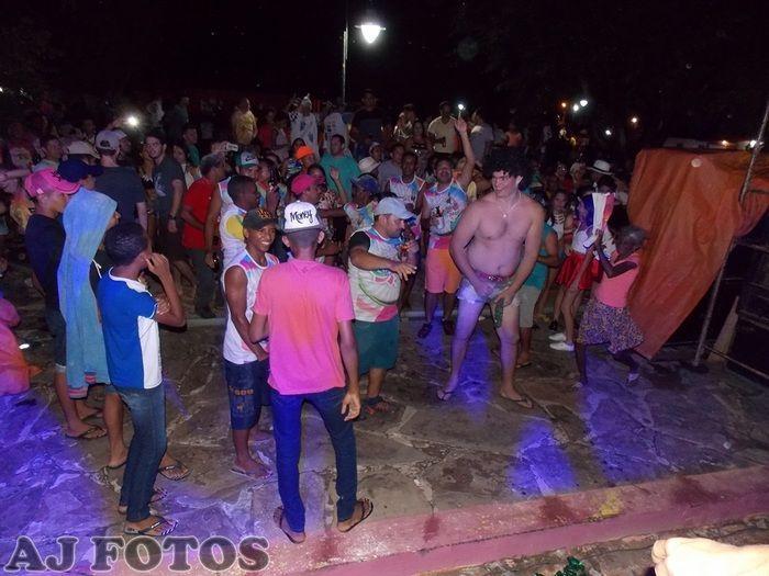 Carnaval contagia foliões. - Imagem 58