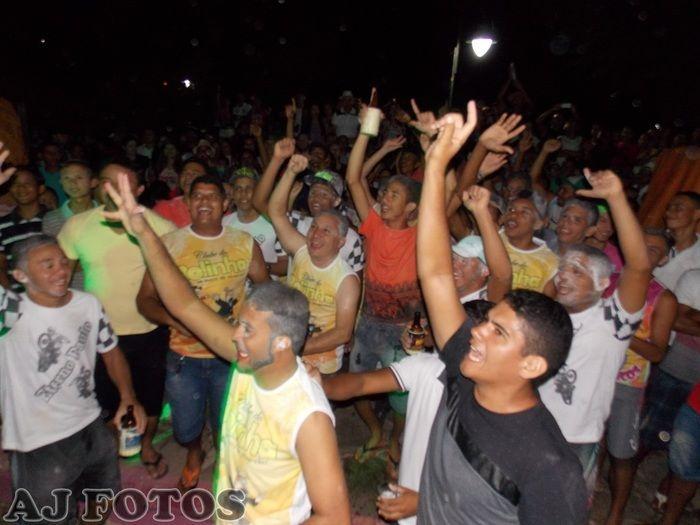 Carnaval contagia foliões. - Imagem 75