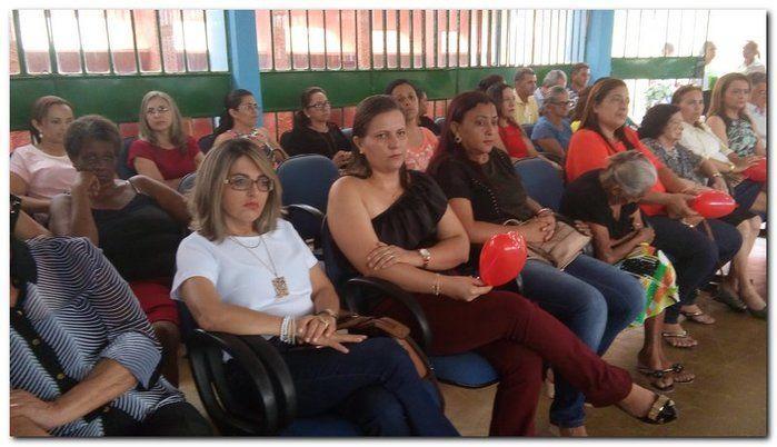 Câmara de Vereadores presta homenagem as Mulheres inhumenses - Imagem 8