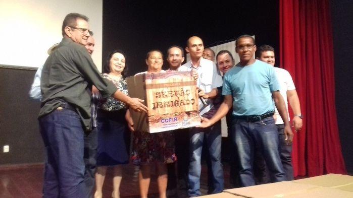 Secretário Everaldo  participa de lanc. do programa Sertão Irrigado - Imagem 43