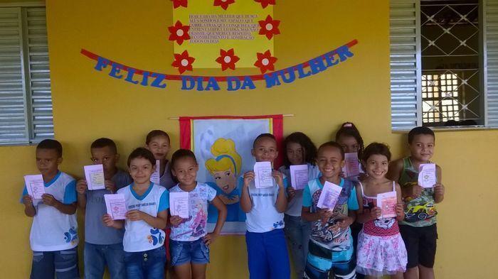 Alunos Homenageiam as Mulheres - Imagem 2