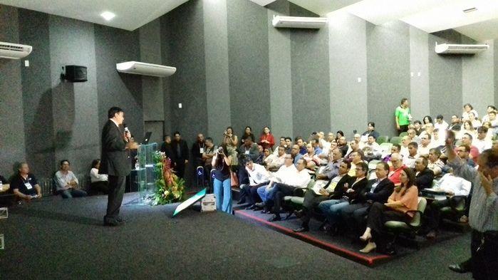 Prefeito Valmir Barbosa, e equipe buscam parcerias no Congresso - Imagem 28