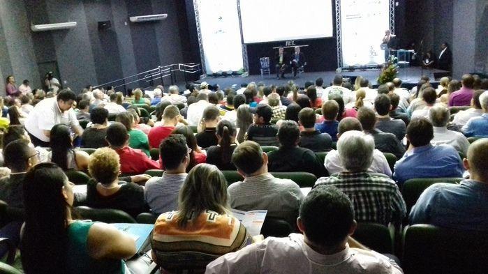 Prefeito Valmir Barbosa, e equipe buscam parcerias no Congresso - Imagem 42