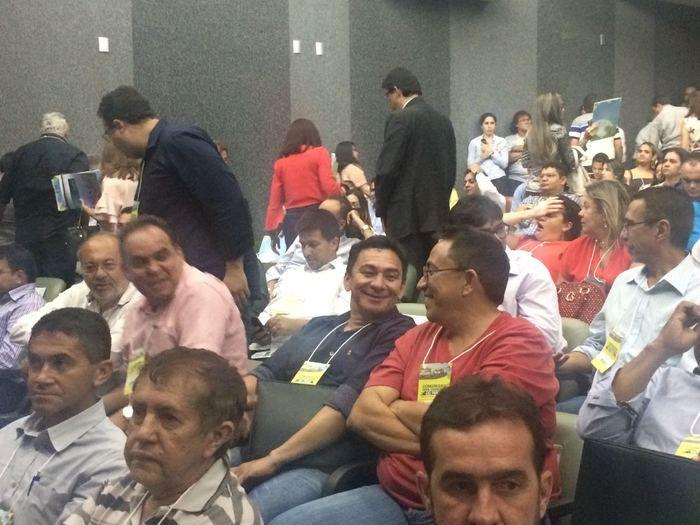 Prefeito e equipe participam do congresso das cidades - Imagem 8