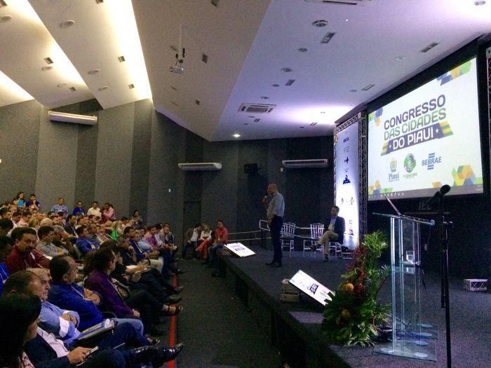 Prefeito e equipe participam do congresso das cidades - Imagem 2