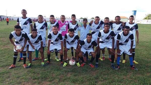 Com três gols de Laércio Varjota vence e esta na semifinal - Imagem 1