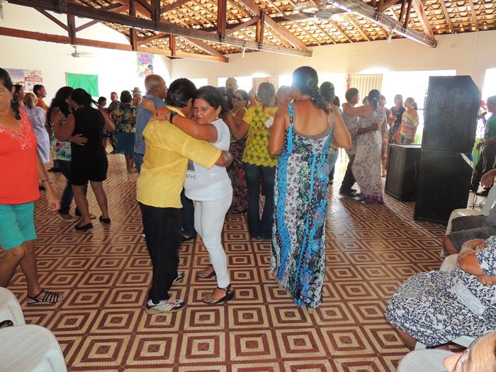 Idosos lotam encontro da Melhor Idade  - Imagem 9