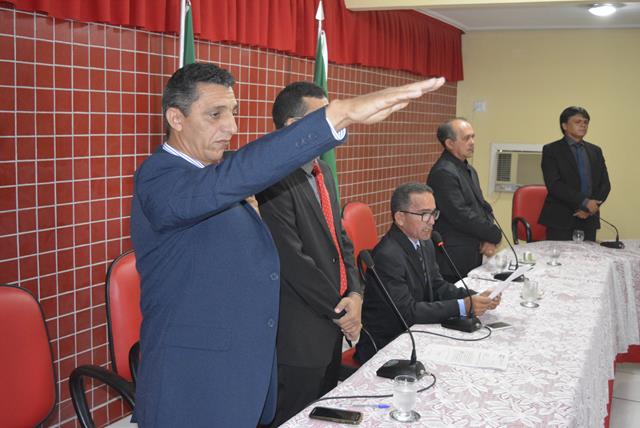 Presidente da Câmara, Rogerio Mota assume prefeitura de Pimenteiras - Imagem 9