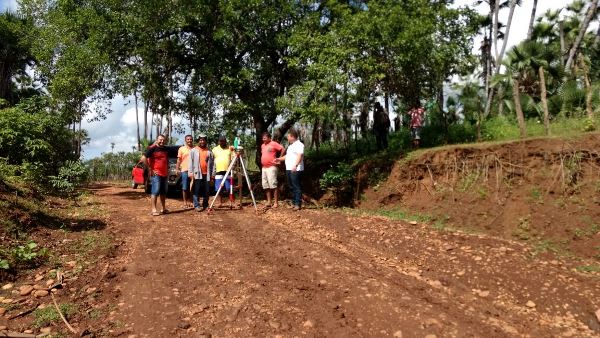 Prefeito visita localidades onde estão prevista obras de Melhorias  - Imagem 3