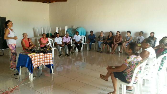 Idosos participam de palestras e atividades em Santo Inácio - Imagem 1