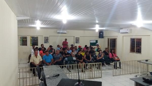 Audiência pública sobre o matadouro é realizada em Santo Inácio - Imagem 1