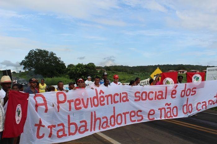 Manifestantes Bloqueiam BR 230, na Altura da Comunidade dos Potes - Imagem 10