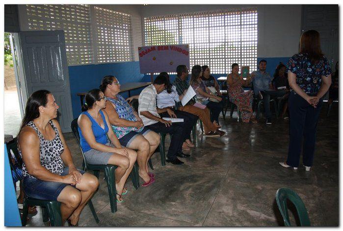 Secretária de Assistência Social reúne técnicos em capacitação - Imagem 2