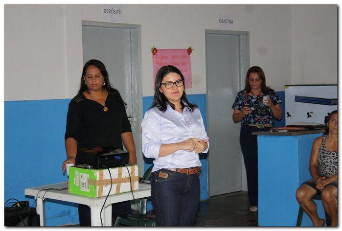 Secretária de Assistência Social reúne técnicos em capacitação - Imagem 11