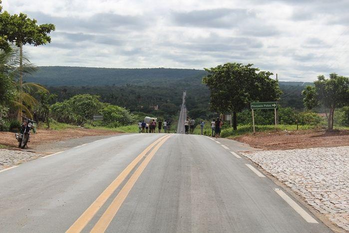 Manifestantes Bloqueiam BR 230, na Altura da Comunidade dos Potes - Imagem 13