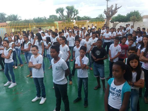 Ano letivo tem início em Santo Inácio com presença de pais - Imagem 9