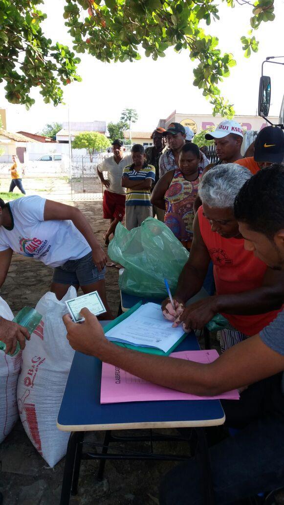 Entrega de sementes e mudas para agricultores locais - Imagem 5