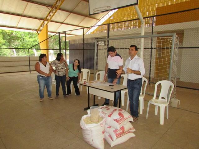 Agricultores do Brejo da Fortaleza Recebem Sementes de Feijão - Imagem 10