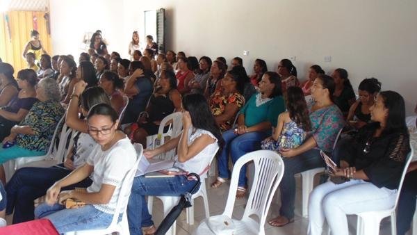 Dia da mulher é comemorado com palestras e momentos de beleza  - Imagem 4