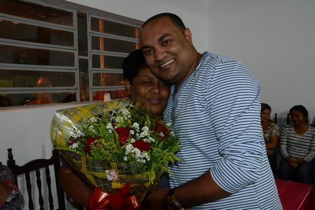 Prefeitura e Câmara realizaram Homenagem as Mulheres - Imagem 93