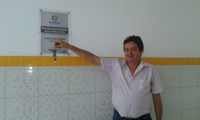 Empresa entrega obra do novo mercado em Beneditinos