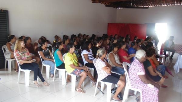 Dia da mulher é comemorado com palestras e momentos de beleza  - Imagem 2