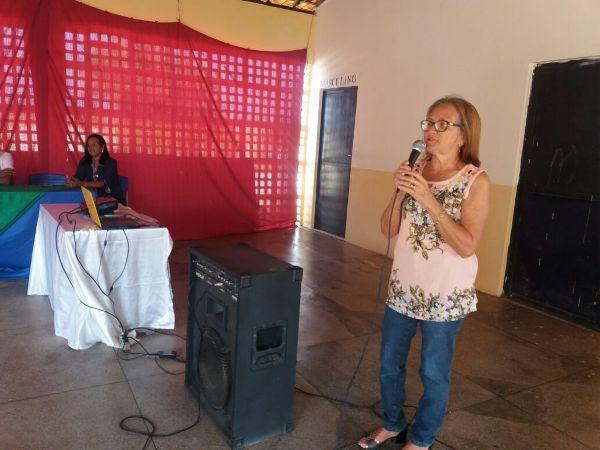 Alunos participam de palestra sobre semana santa  - Imagem 12