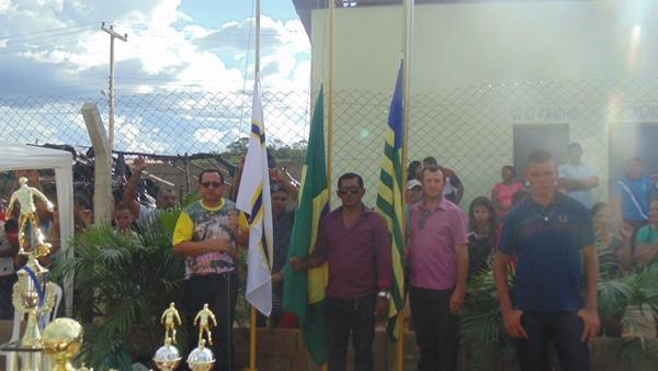 Com dois gols de Zé Flavio Matroá vence o campeonato municipal - Imagem 9