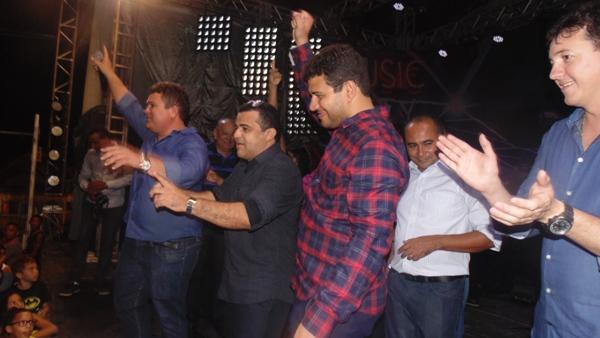 Veja fotos do show de Vicente Nery em Santo Inácio   - Imagem 55