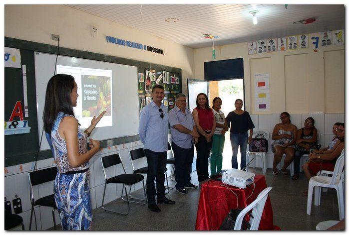 Secretaria de educação realiza capacitação com merendeiras  - Imagem 6
