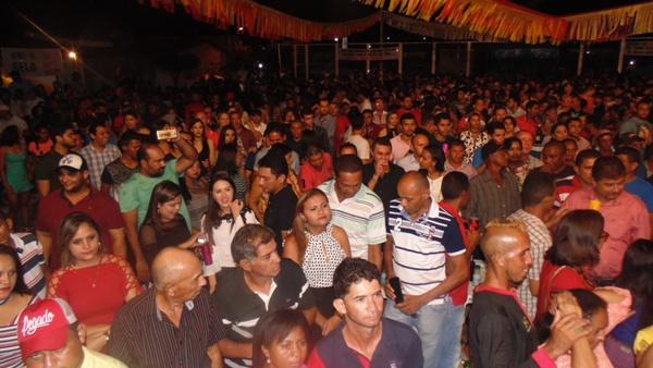 Veja fotos do show de Vicente Nery em Santo Inácio   - Imagem 53