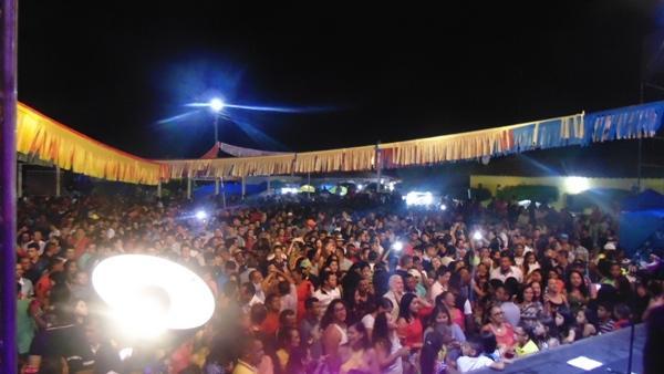 Veja fotos do show de Vicente Nery em Santo Inácio   - Imagem 29