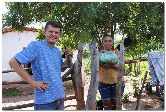 Famílias do Município de Inhuma recebem Cestas com Alimentos - Imagem 29