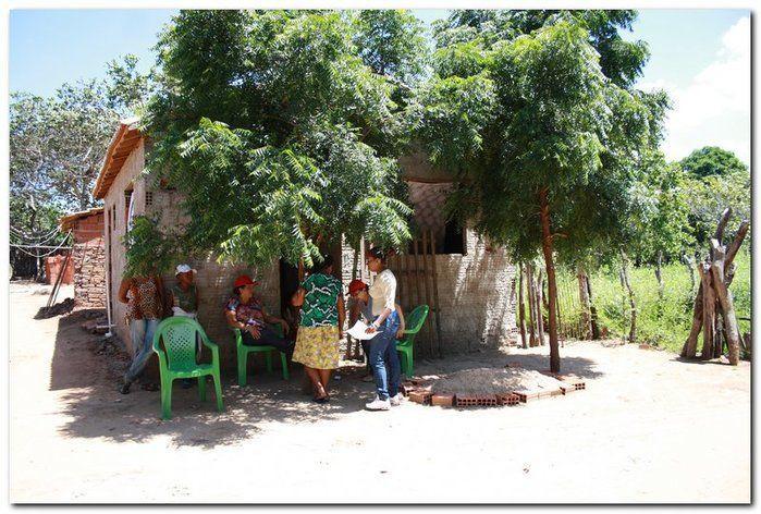 Famílias do Município de Inhuma recebem Cestas com Alimentos - Imagem 10