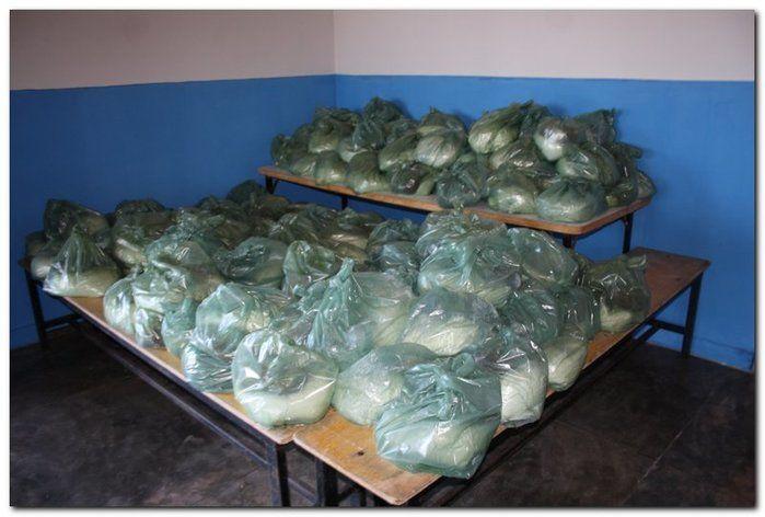 Famílias do Município de Inhuma recebem Cestas com Alimentos - Imagem 2