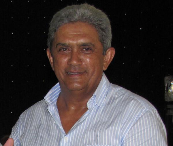 PREFEITO TINTIN (Crédito: PAES LANDIM)