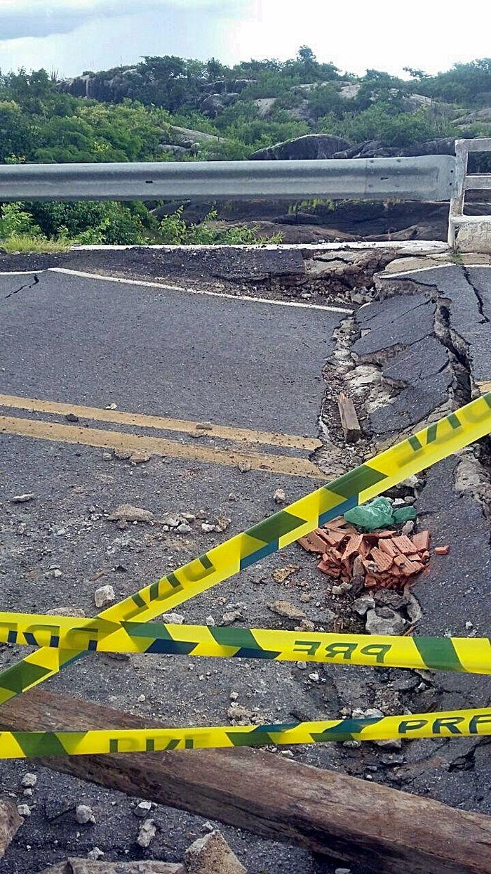 PRF interdita ponte com avarias na divisa do Piauí com o Ceará - Imagem 2