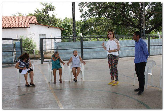 Equipe volante do (CRAS) se reúnem com idosos do Forte - Imagem 1