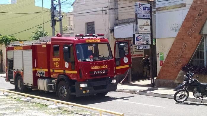 Incêndio em escritório no centro de Parnaíba causa destruição - Imagem 6