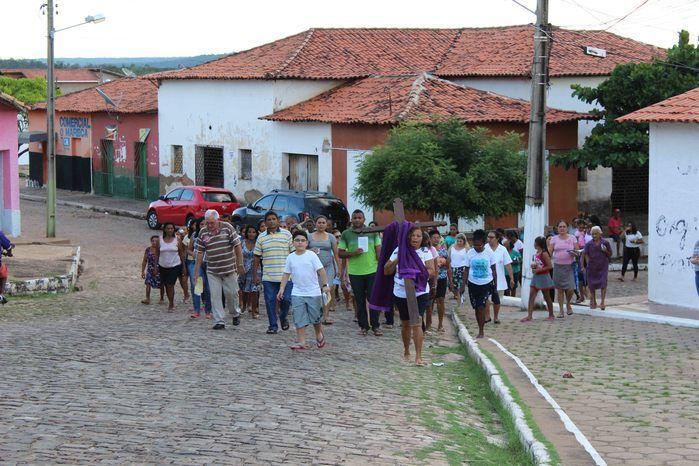 Procissão leva fiéis às ruas de Francinópolis - Imagem 69