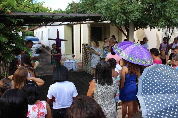 Procissão leva fiéis às ruas de Francinópolis - Imagem 15