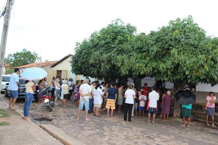 Procissão leva fiéis às ruas de Francinópolis - Imagem 51