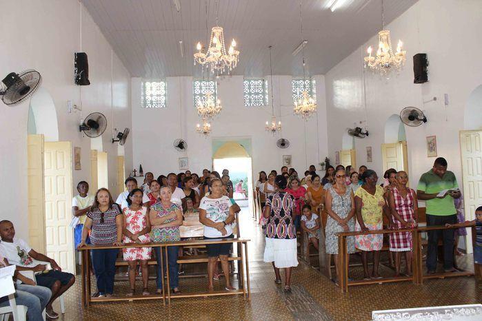 Procissão leva fiéis às ruas de Francinópolis - Imagem 87