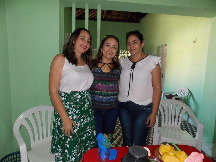 Assistente Social é surpreendida com um café da manhã. - Imagem 17